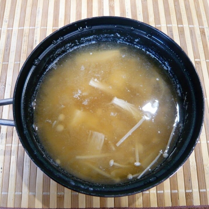 えのきと豆腐の味噌汁